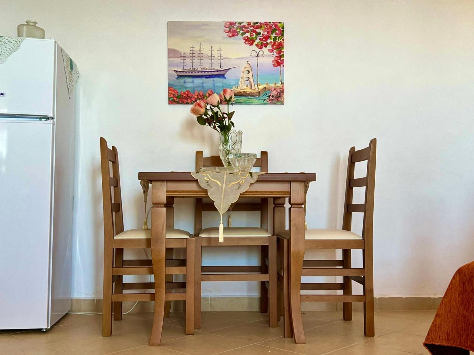 Liza'S Appartement Lukovë Buitenkant foto